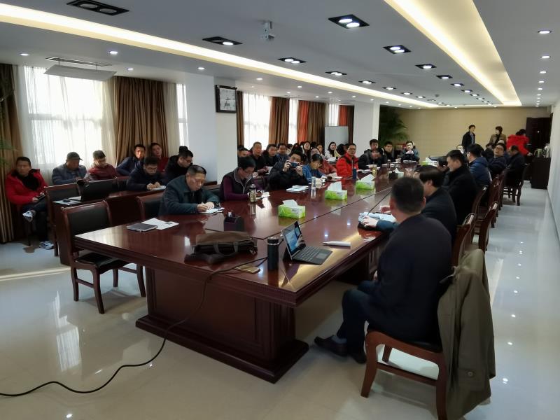 小平教授受邀到河南省水利勘測(cè)有限公司做科技文本寫作專題報(bào)告